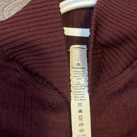 Lulu turtleneck - Picture 2 of 9